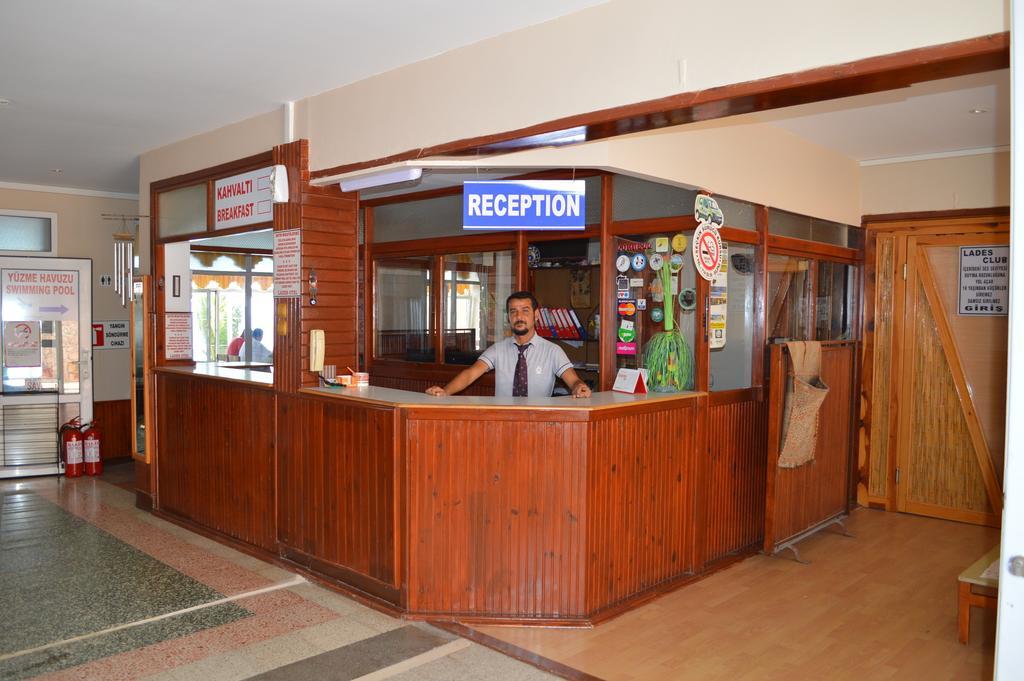 Lades Hotel Silifke Exterior photo